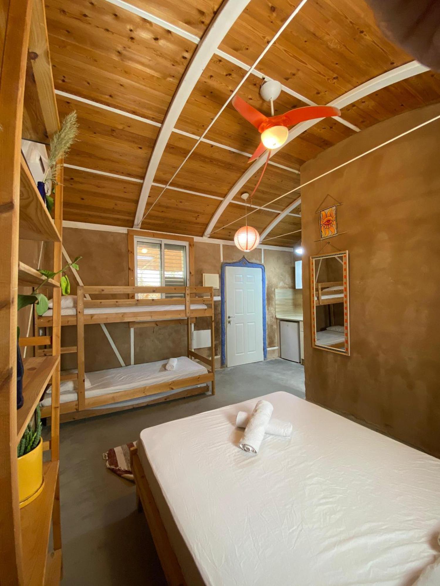 Kibbutz Lotan Eco-Campus Hotel Екстериор снимка