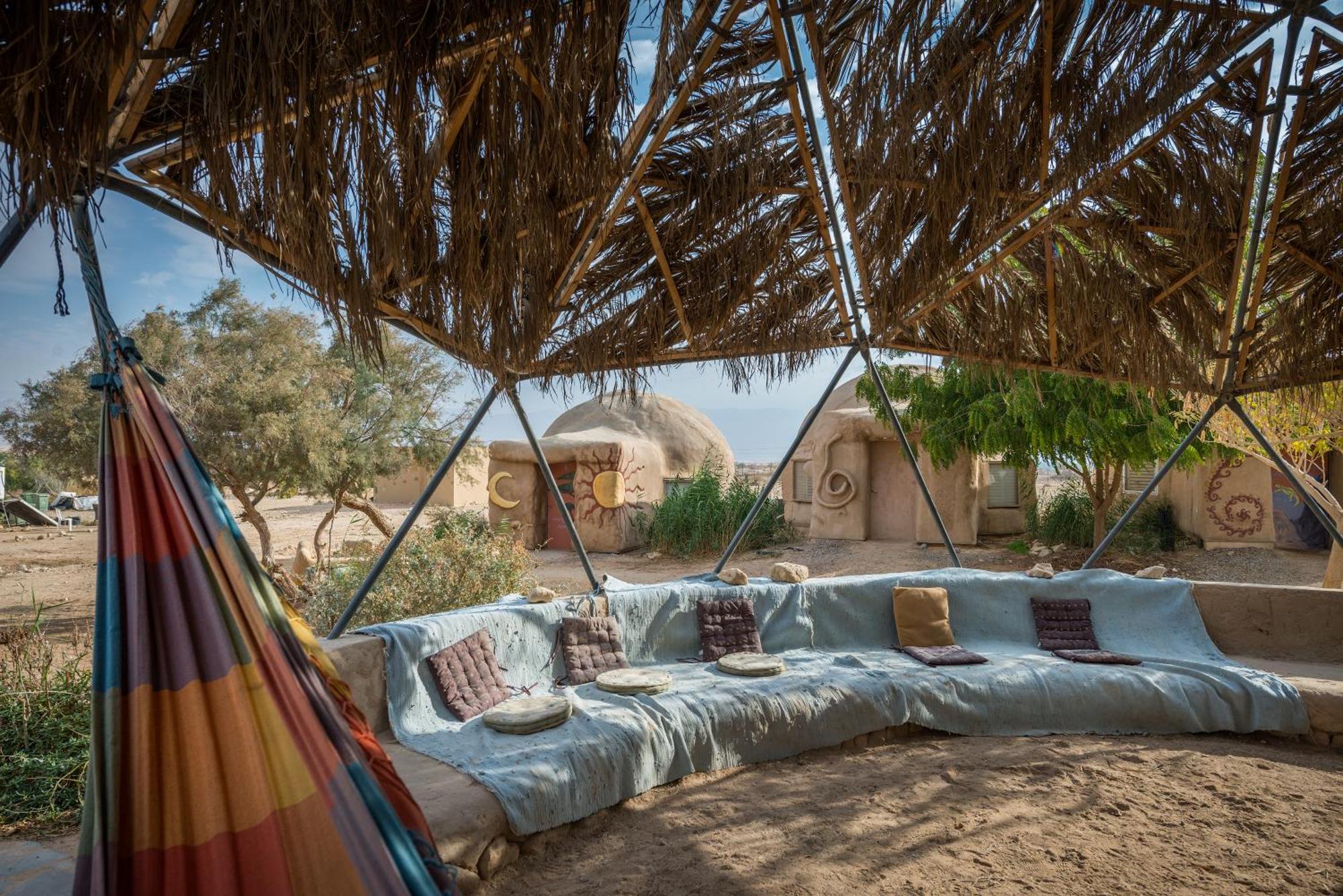 Kibbutz Lotan Eco-Campus Hotel Екстериор снимка